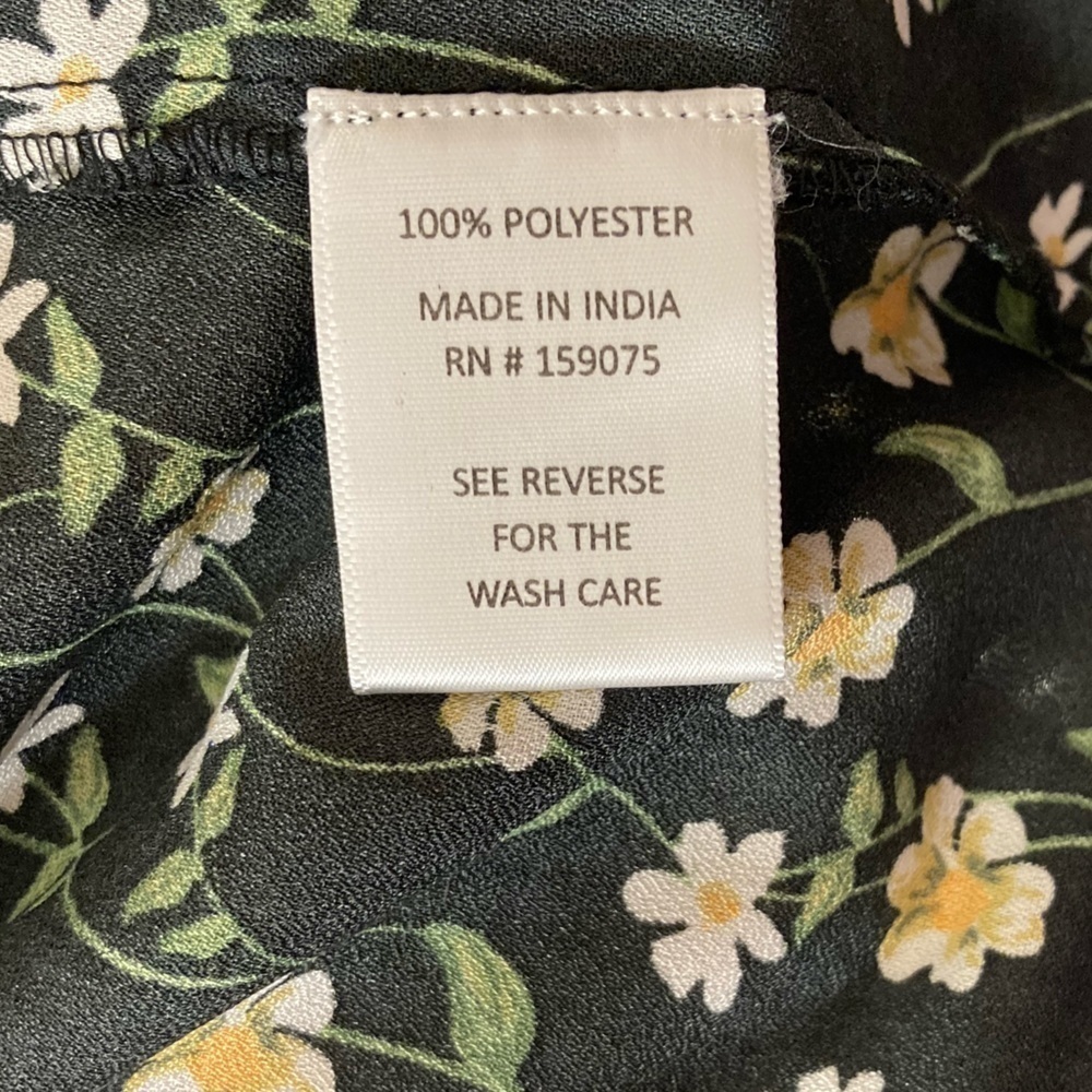 Girl Soul black and daisy empire waist maxi dress w/ smocked back & puff sleeves - Picture 7 of 8